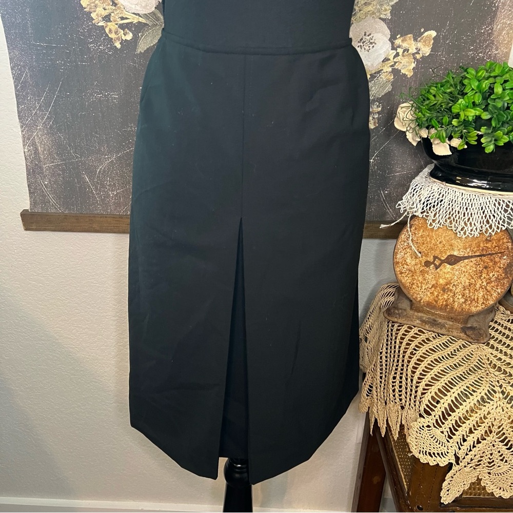 Eddie Bauer Black Wool Blend Front Pleat Slit A-Line Knee Length Skirt Sz 14